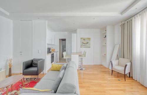 Champs-Elysees Apartment | Champs Élysées 1BR Prime Location renovated