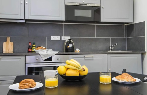 8th Arrondissement Apartment | Champs Elysees-the mythical Avenue of Paris-an elegant space of 160m2