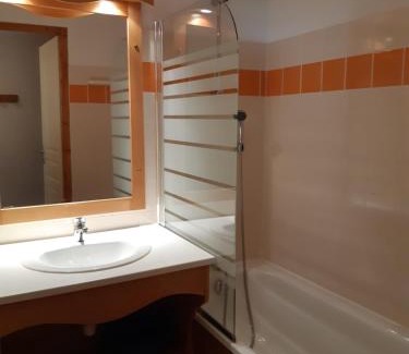 Chamrousse Apartment | Chamrousse 1700 - Les Villages du Bachat -Droseras E23 - Au pied des pistes