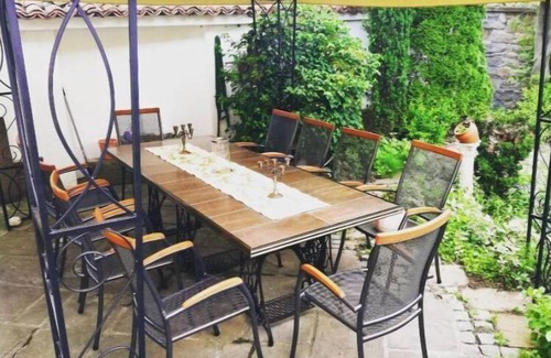 Veliko Tarnovo Center House | Chamurkov City House & Garden