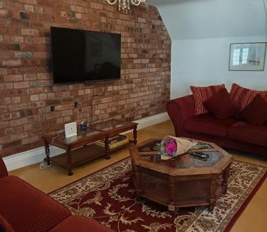Shrewsbury Apartment | Chandeliers 6