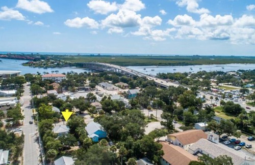 Historic District House | Change in Latitude in Historic New Smyrna