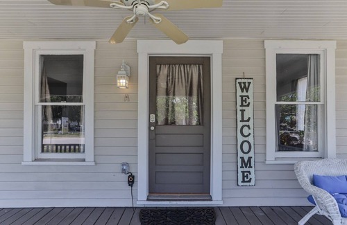 Historic District House | Change in Latitude in Historic New Smyrna