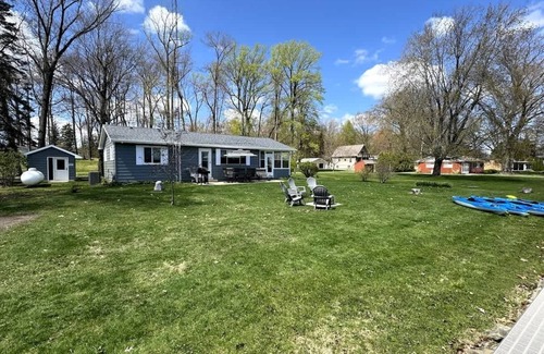 Dowagiac Cottage | Channel House on Indian Lake