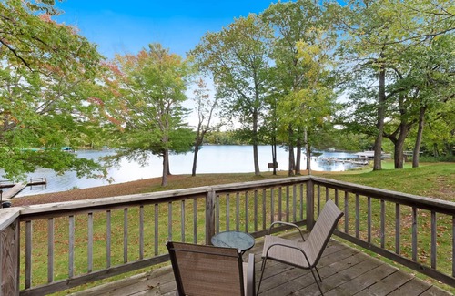 Eagle River Apartment | Chanticleer Inn 58