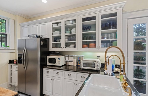 Cooper-Young Historic District House | Chantilly Century House I 1920s Gatsby's Glamour Manor
