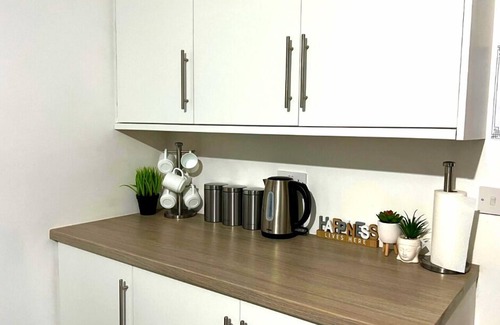 Grimsby Apartment | Chantry Suites by SA Stays