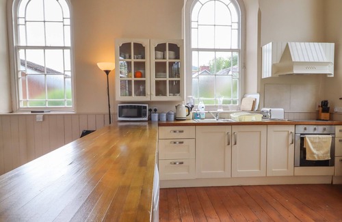 Glyn Ceiriog Cottage | CHAPEL HOUSE, pet friendly, character holiday cottage in Glyn Ceiriog