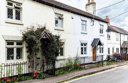 Coton in the Elms House | Chapel Street Cottage, Sleeps 6