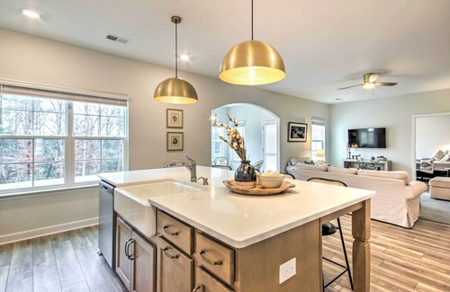 Chapin House | Chapin Vacation Rental ~ 11 Mi to Lake!