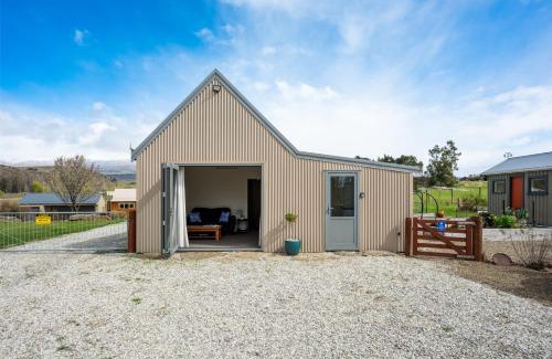 Alexandra House | Chapman Valley View - Alexandra Cottage