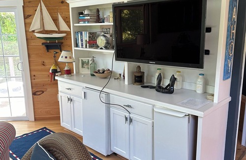 Edgartown Cottage | Chappy Cottage designed for the vacationer. Patio, outdoor shower, grill