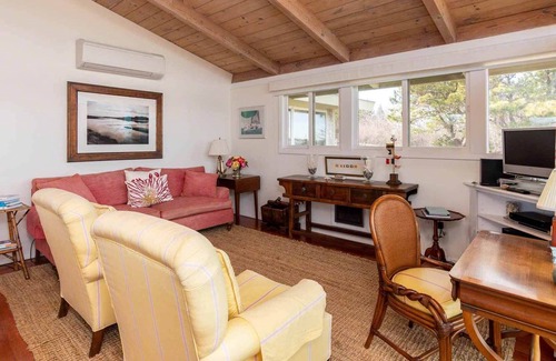 Edgartown Cottage | Chappy Cottage With Edgartown Harbor Views