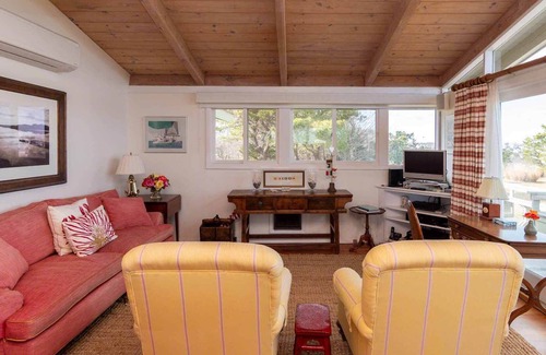 Edgartown Cottage | Chappy Cottage With Edgartown Harbor Views