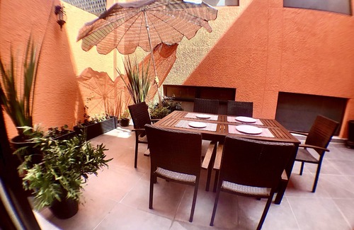 Guadalajara Apartment | Chapultepec Expo Center Apartment 2C 3King bedsPrivate terrace Air conditioning