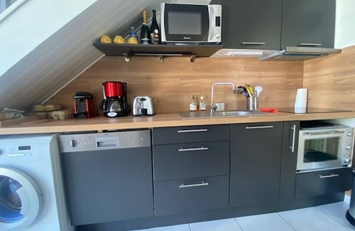 Saint-Pierre-la-Mer Villa | Charming Villa T3 with Mezzanine, AC, Private Parking, Terrace - Sleeps 6