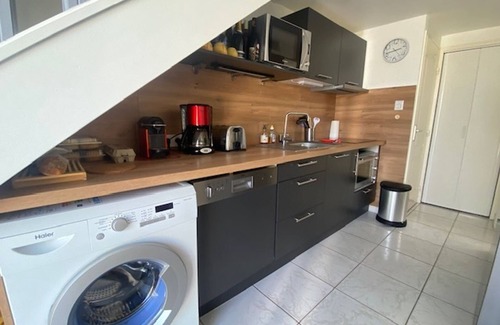 Saint-Pierre-la-Mer Villa | Charming Villa T3 with Mezzanine, AC, Private Parking, Terrace - Sleeps 6