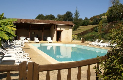 Prats-du-Perigord House | Character cottage in Prats-du-Périgord with lovely pool