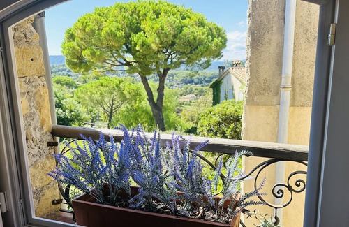 Mougins House | Character-filled Unique old Village Home