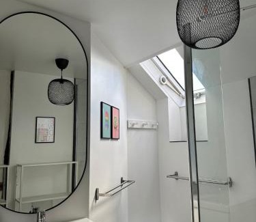 Rochefort-en-Terre House | Character House