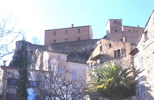 Corte Apartment | Character house. City center. Quiet neighborhood.