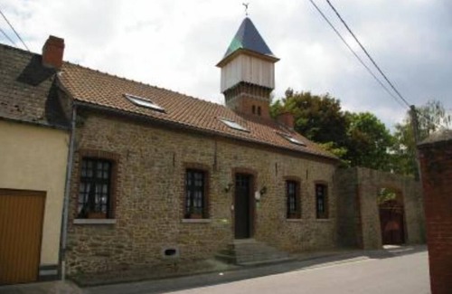Roucourt Cottage | Character house with private heated swimming pool not overlooked and jacuzzi