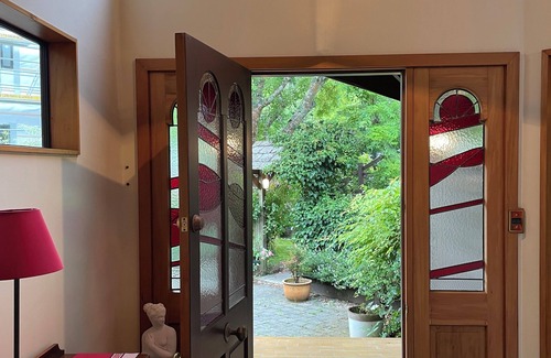 Karori Villa | Character Karori Park side family friendly mansion