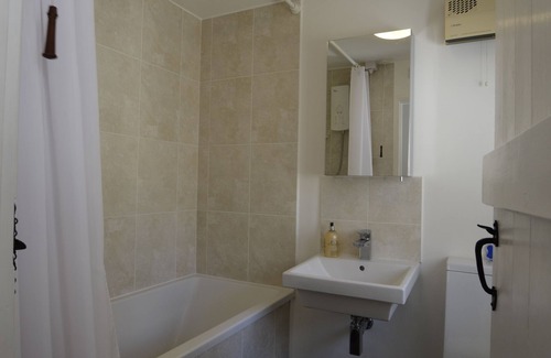 Langton Matravers Cottage | Character stone cottage walking distance from the World Heritage Jurassic Coast