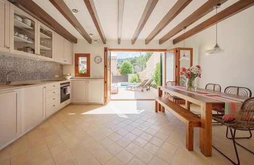 Pollensa House | Character townhouse with pool and parking
