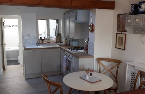 New Forest District Cottage | Character Victorian Cottage Opposite Common Land within New Forest National Park