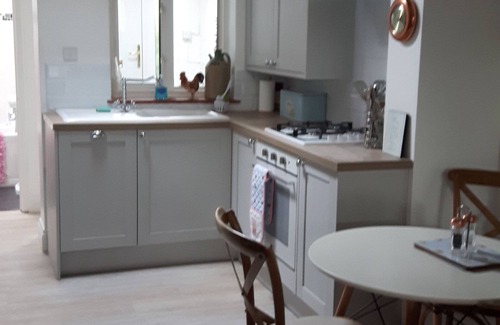 New Forest District Cottage | Character Victorian Cottage Opposite Common Land within New Forest National Park