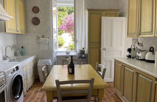 Erbalunga Villa | Character villa - seaside - beach - garden with trees - village postcard