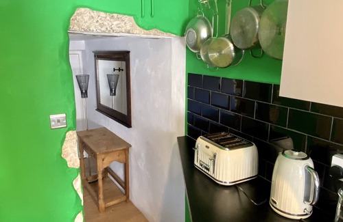 Portland Cottage | Characterful Cottage 5 mins from Chesil Beach