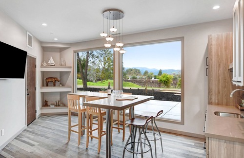 Sonoma House | Chardonnay Estate - 7 Suites in the heart of wine region 2 ml from Sonoma Square