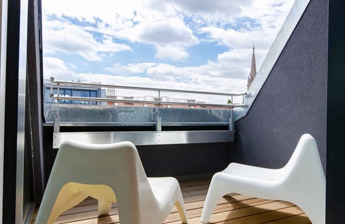 Weißgerber Apartment | ★Charismatic Vienna Oasis★ | 5★ Location + Balcony
