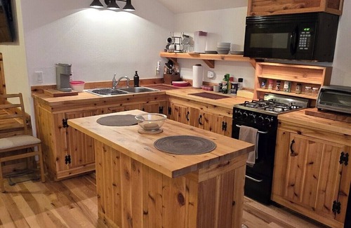 Funny River Apartment | Charity Studio at Kenai River Soaring Eagle Lodge & Cabins