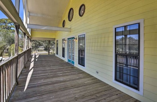 El Lago Apartment | Charles · El Jardin! 5 min walk to beach