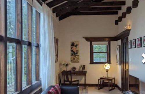 Inverarnie House | Charles Rennie Mackintosh Scottish Art Nouveau Self Catering Holiday Let