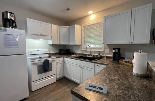 Cordesville House | Charleston King Suite Hot Tub Fire Place Patio 1