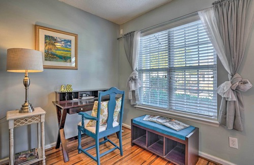 Charleston House | Charleston Townhome ~ 13 Mi to Sand & Surf!