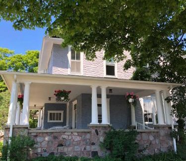 Charlevoix Bed & Breakfast | Charlevoix House
