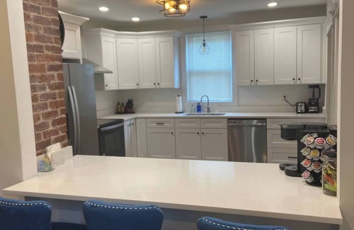 Lynchburg House | Charlie's Hideout - A Modern Historic Retreat - Your Home Away From Home!