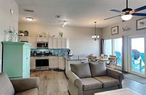 West Panama City Beach Apartment | Charline Beachside Villa