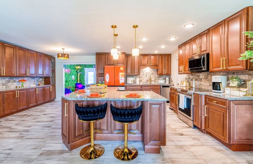 Port Charlotte House | Charlotte Shores Hideaway/Fishing Doc/Kayaks/Heated Pool/Bar