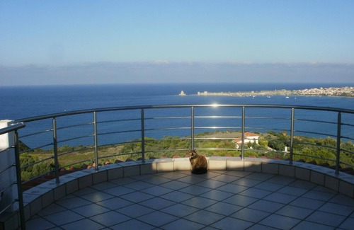 Pylos-Nestoras House | Charly Point Villa