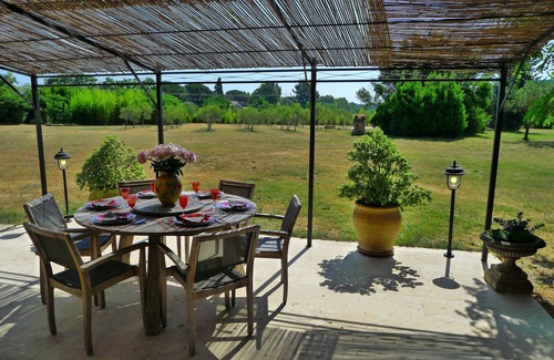 Vers-Pont-du-Gard Cottage | Charm and comfort, cottage close to the pont du gard