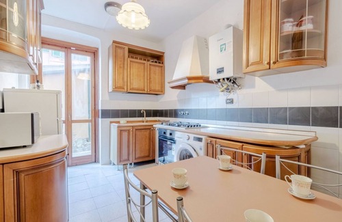 San Fruttuoso Apartment | Charm and Comfort in the Heart of Genoa