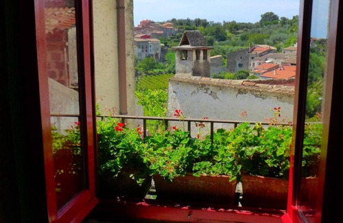 Sessa Aurunca Apartment | Charm, authenticity and cosiness in rural silence