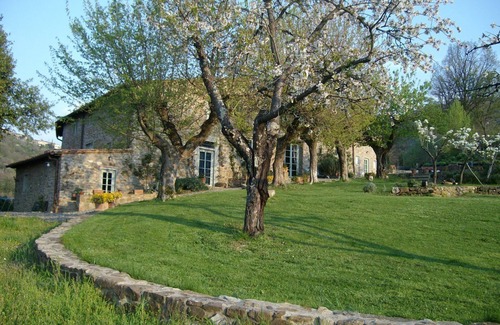Poggio Alla Croce House | Charm, comfort, relax at il Bracconiere, part of il Cavato, typical farmhousen,