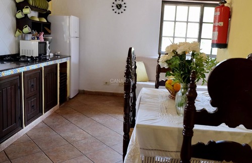 San Bartolome de Tirajana Cottage | Charming Las Colmenas Cottage with Private Pool near Vibrant Tirajana